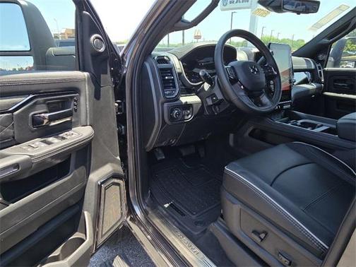 2025 RAM 2500 Limited Crew Cab 4x4 6'4' Box