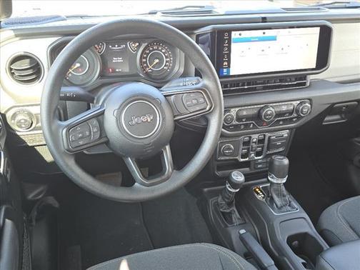 2025 Jeep Gladiator Nighthawk