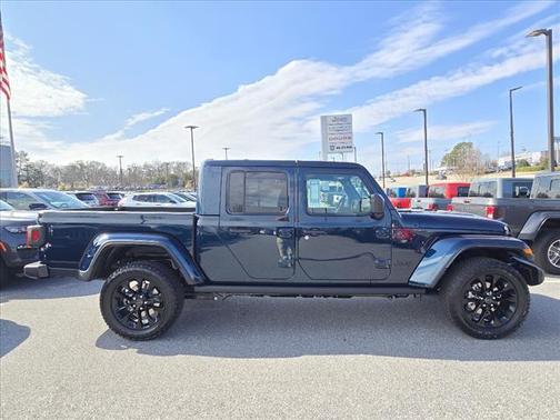 2025 Jeep Gladiator Nighthawk