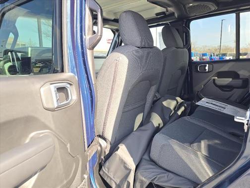 2025 Jeep Gladiator Nighthawk