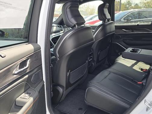 2025 Jeep Grand Cherokee Overland