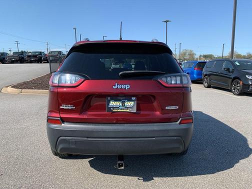 Velvet Red Pearlcoat 2019 Jeep Cherokee Latitude