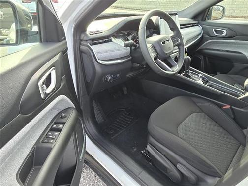 2025 Jeep Compass Sport