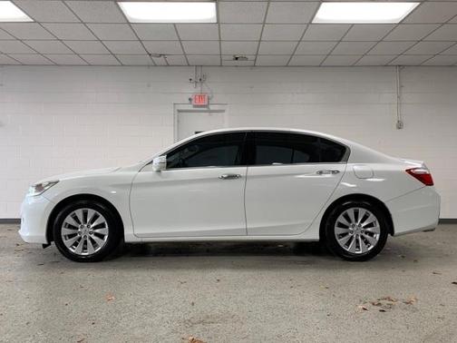 Photo 3 of 19 of 2014 Honda Accord EX-L