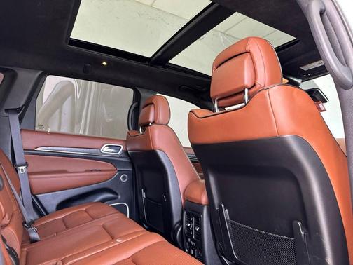 Bright White Clearcoat 2021 Jeep Grand Cherokee Summit