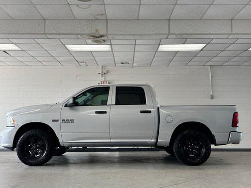 Bright Silver Metallic Clearcoat 2016 RAM 1500 Tradesman/Express