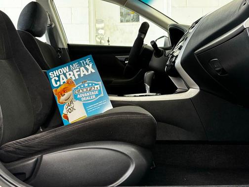 Pearl White 2013 Nissan Altima 2.5 S