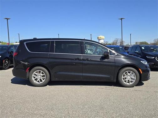 2026 Chrysler Pacifica L