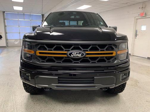 Agate Black Metallic 2025 Ford F-150 Tremor