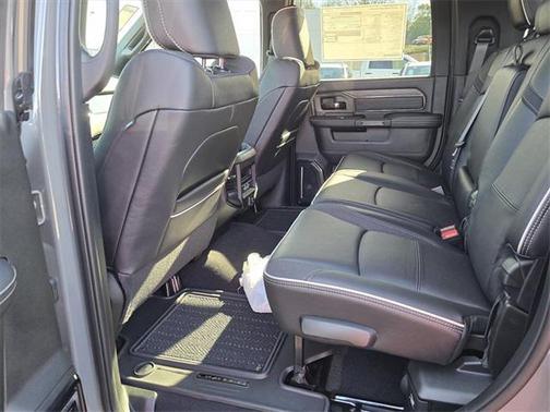 2026 RAM 2500 Limited Mega Cab 4x4 6'4' Box