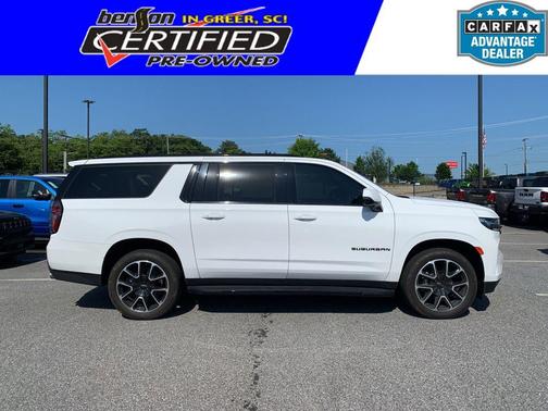 Summit White 2022 Chevrolet Suburban RST