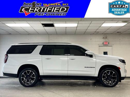 Summit White 2022 Chevrolet Suburban RST