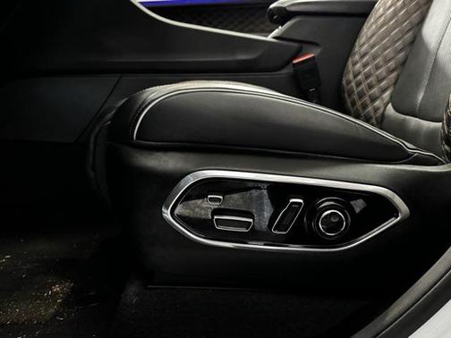 2023 Jeep Grand Cherokee Summit