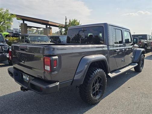 2025 Jeep Gladiator Sport