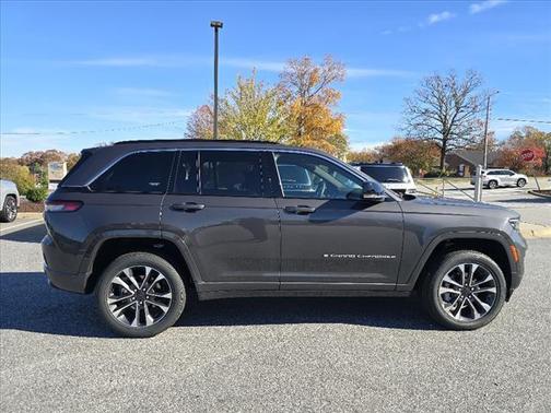 2025 Jeep Grand Cherokee Overland