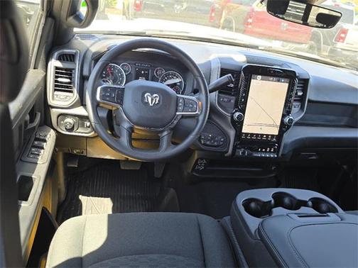 2025 RAM 2500 Tradesman Crew Cab 4x4 6'4' Box