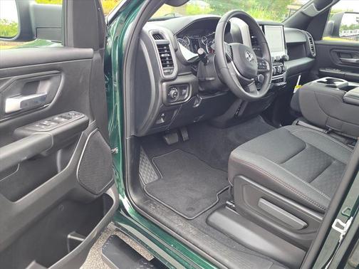 Serrano Green Metallic 2026 RAM 1500 Express
