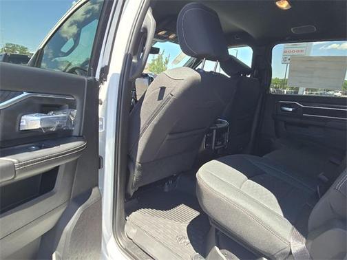 2025 RAM 2500 Big Horn Crew Cab 4x4 6'4' Box