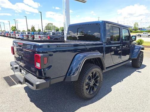 2025 Jeep Gladiator Nighthawk