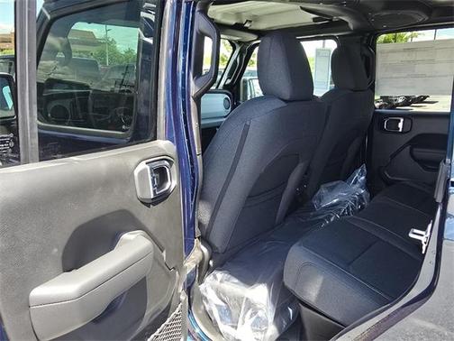 2025 Jeep Gladiator Nighthawk