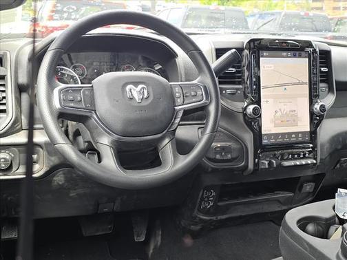 2025 RAM 2500 Tradesman Crew Cab 4x4 6'4' Box