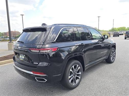 2025 Jeep Grand Cherokee Overland