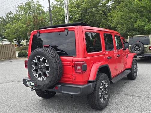 2025 Jeep Wrangler 4-Door Sahara 4x4