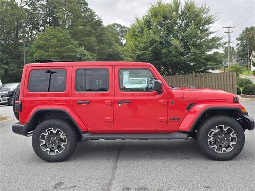 2025 Jeep Wrangler 4-Door Sahara 4x4