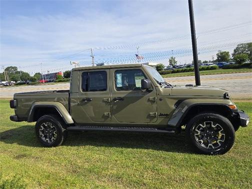 2025 Jeep Gladiator Sport S
