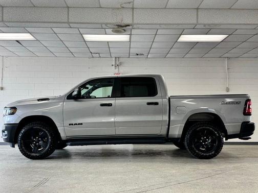 Billet Silver Metallic Clearcoat 2025 RAM 1500 Warlock Crew Cab 4x4 5'7' Box