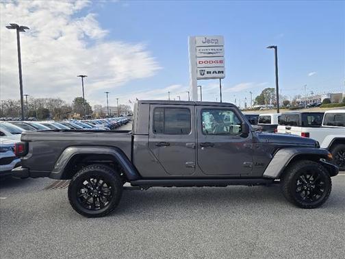 2025 Jeep Gladiator Nighthawk