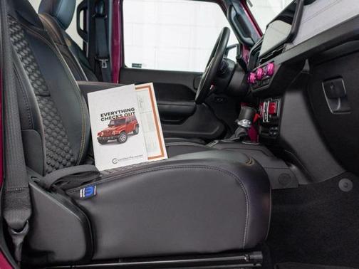 2024 Jeep Gladiator Nighthawk