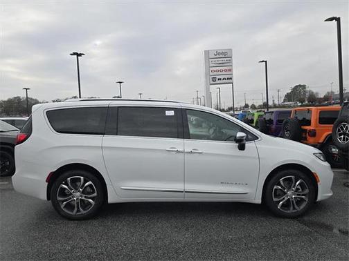 2026 Chrysler Pacifica L