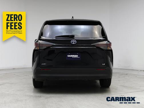 Black 2025 Toyota Sienna LE