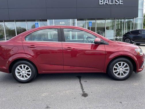 2017 Chevrolet Sonic LT
