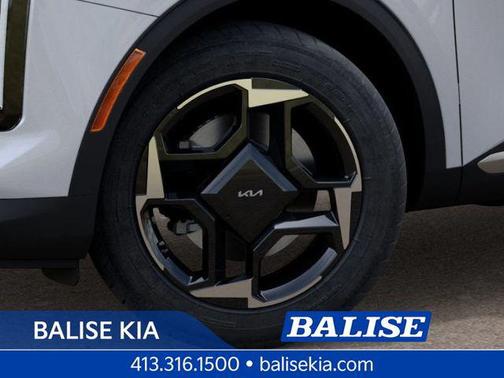 Glacial White Pearl 2026 Kia Sportage EX