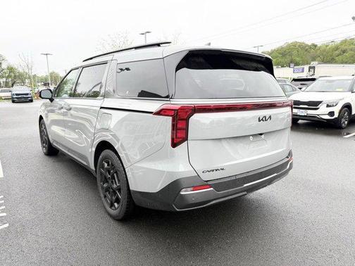 2025 Kia Carnival Hybrid SX