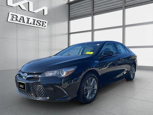 2017 Toyota Camry Hybrid SE