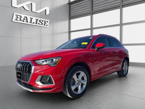 2022 Audi Q3 40 Premium