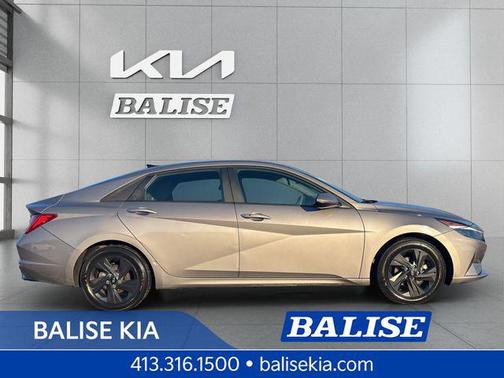 2022 Hyundai ELANTRA HEV Blue