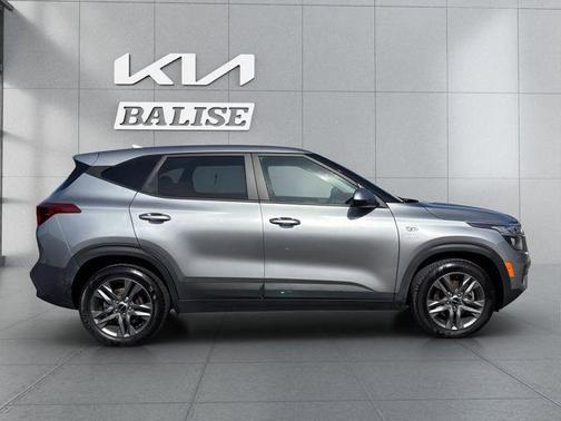 Steel Gray 2023 Kia Seltos LX