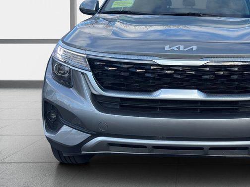 2023 Kia Seltos EX