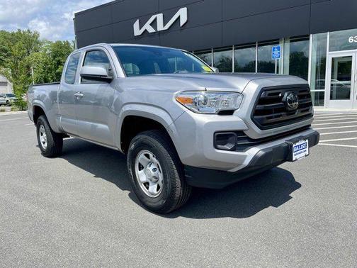 2018 Toyota Tacoma SR