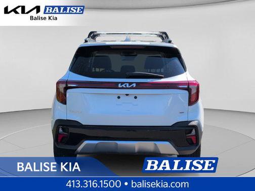 Snow White Pearl 2024 Kia Seltos EX