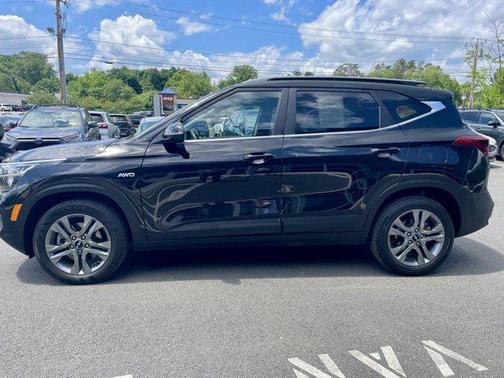 2023 Kia Seltos S