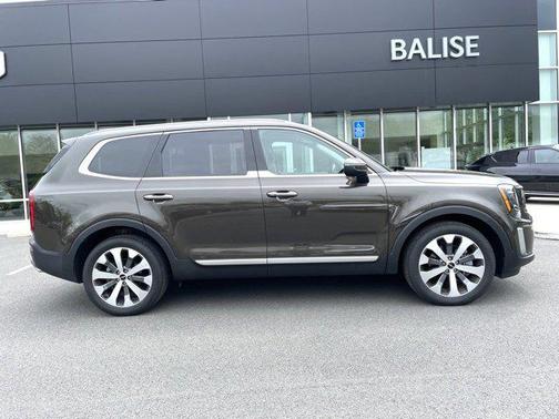 2022 Kia Telluride S