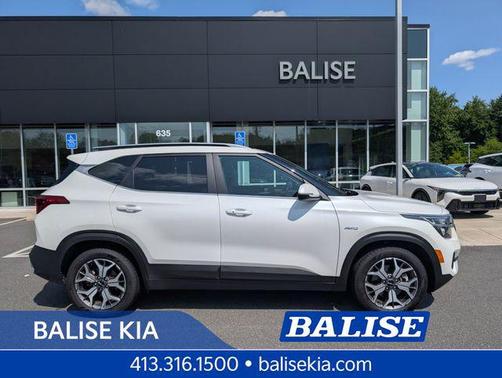 Snow White Pearl 2022 Kia Seltos EX