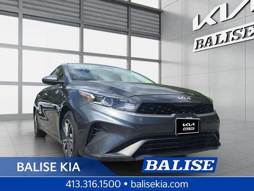 Gravity Gray 2024 Kia Forte LXS