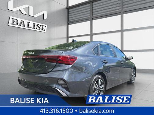 Gravity Gray 2024 Kia Forte LXS