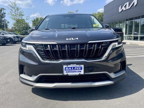 2024 Kia Carnival LX